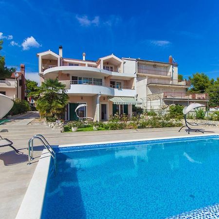 Villa Bozena ブロダリツァ エクステリア 写真
